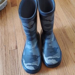 Camouflauge rain boots
